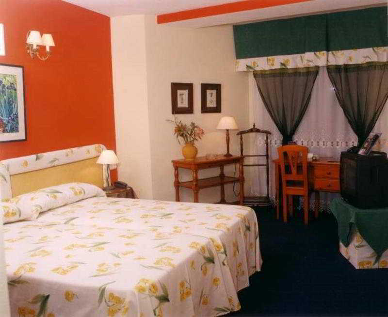 Hotel Reconquista 阿尔兹拉 客房 照片